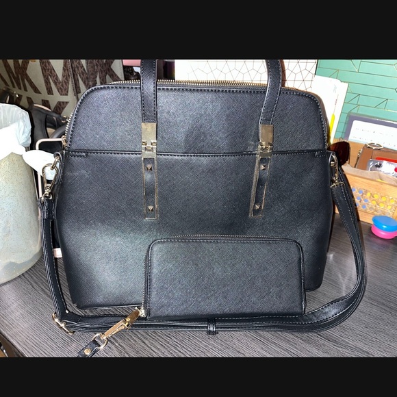 Black purse & wallet. - Picture 5 of 5